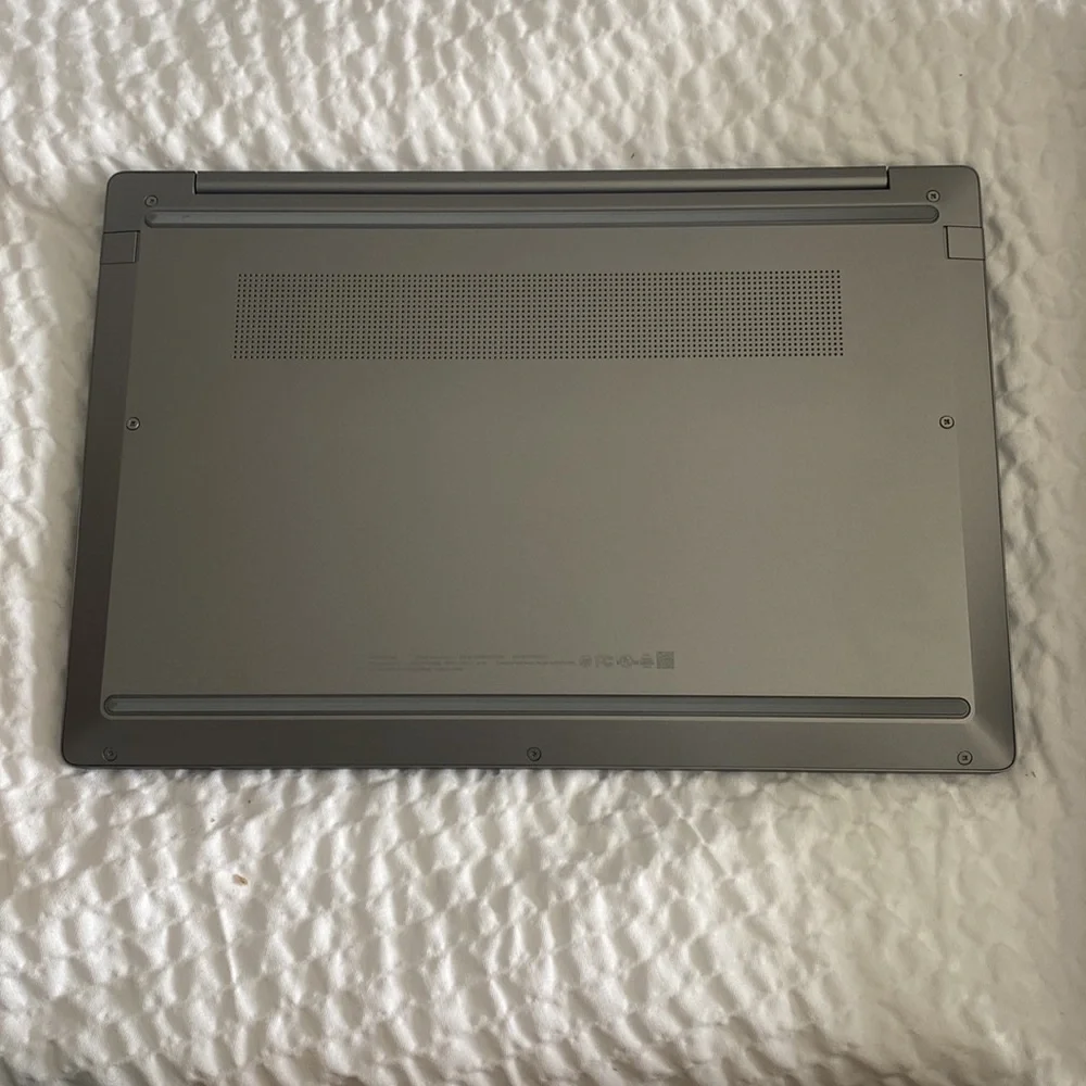 HP Chromebook 14b,14in FHD AMD RYZEN 3, Charcoal Grey Color.